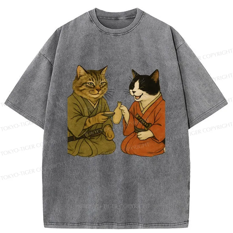 Tokyo-Tiger Cat Tasting Sake Washed T-Shirt