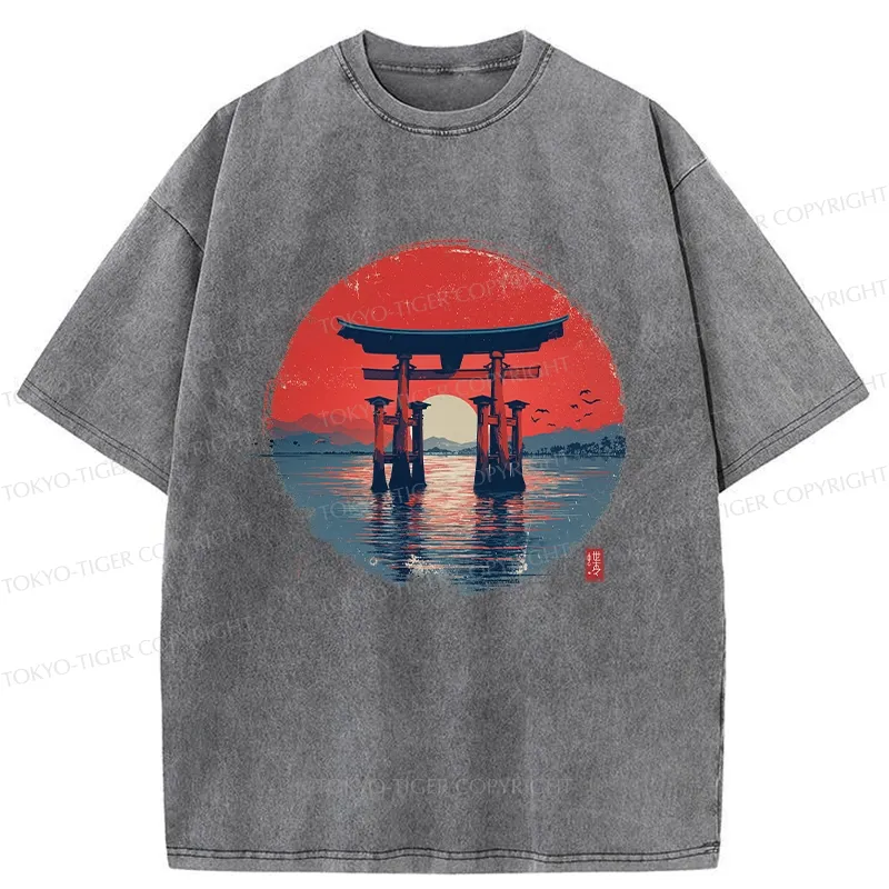 Tokyo-Tiger Retro Japanese Torii Gate Washed T-Shirt