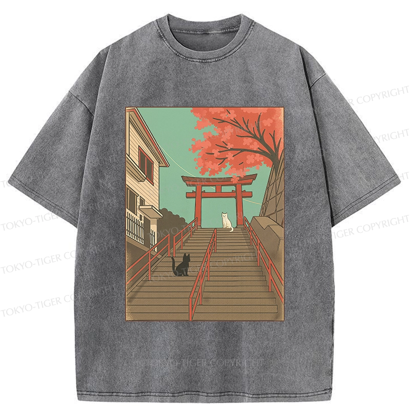 Tokyo-Tiger Encountering At The Torii Gate Washed T-Shirt