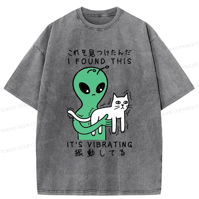 Tokyo-Tiger Alien Holding A Vibrating Cat Funny Washed T-Shirt