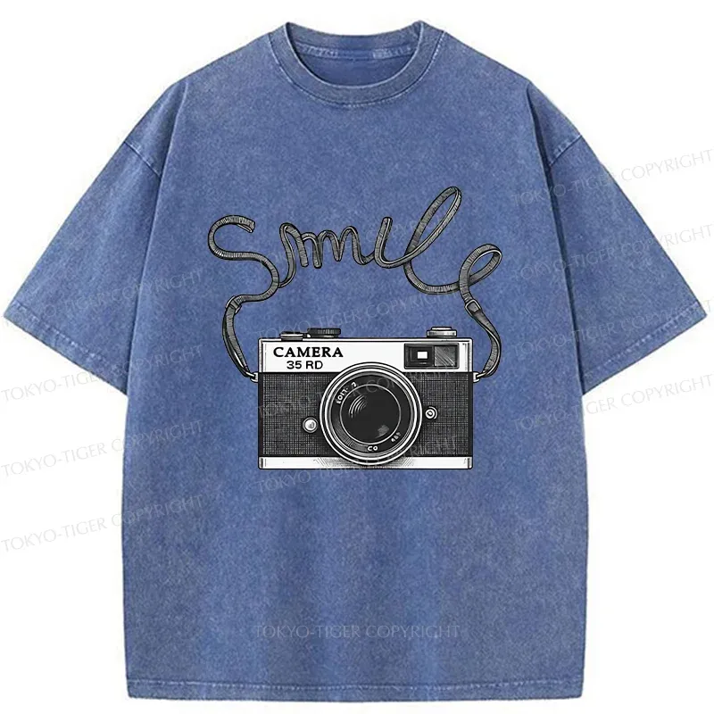 Tokyo-Tiger Smile Camera Washed T-Shirt