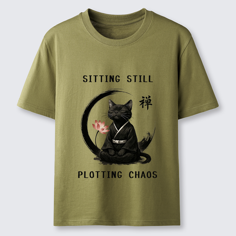 Tokyo-Tiger Sitting still  plotting chaos Calming Zen Cat Funny Classic T-Shirt