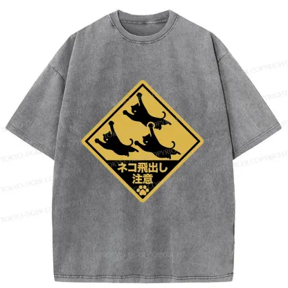 Tokyo-Tiger Cat Jumping Out Be Careful Washed T-Shirt