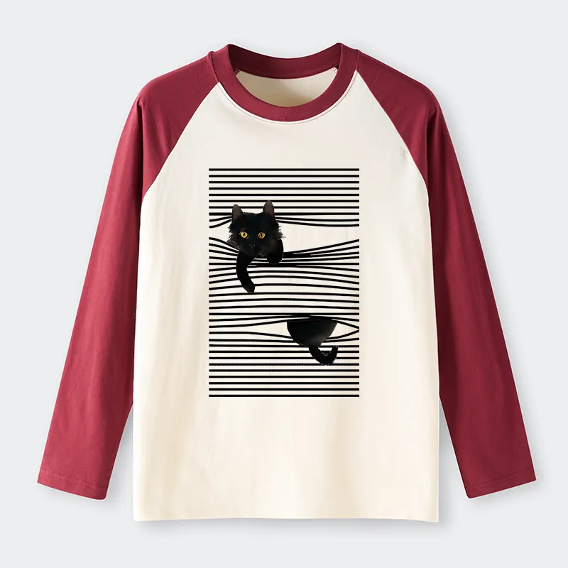 Tokyo-Tiger Cat Scratching Curtain Raglan Long Sleeve T-shirt