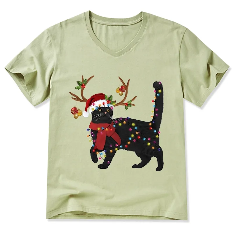 Tokyo-Tiger Christmas Black Cat V-Neck Classic T-Shirt