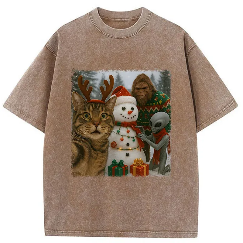 Tokyo-Tiger Christmas Cat Selfie Funny Washed T-Shirt