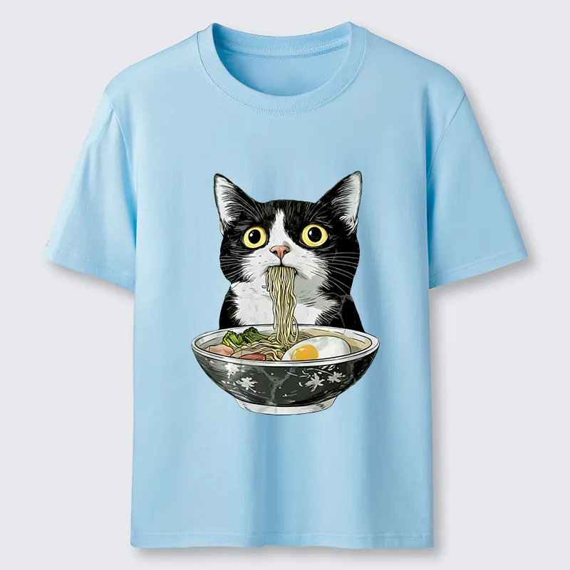 Tokyo-Tiger Cute Cat Eating Japan Ramen Classic T-Shirt