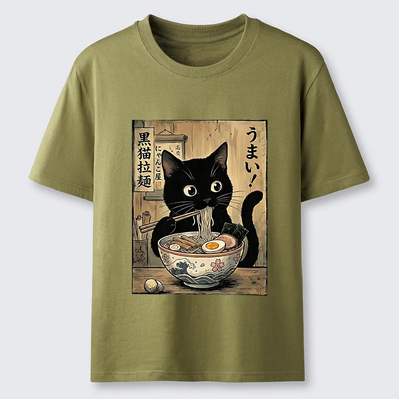 Tokyo-Tiger Black Cat Eats Delicious Japanese Ramen Classic T-Shirt