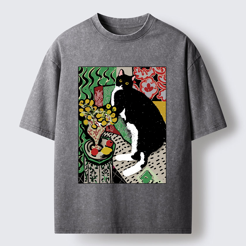 Tokyo-Tiger Elegant Tuxedo Cat Washed T-Shirt