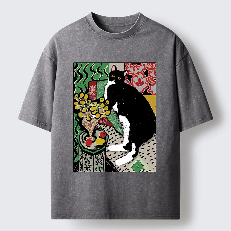 Tokyo-Tiger Elegant Tuxedo Cat Washed T-Shirt