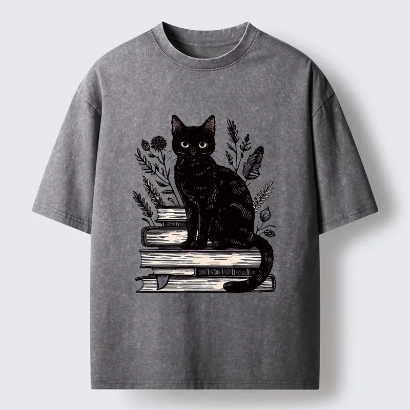 Tokyo-Tiger Books And Cats Washed T-Shirt