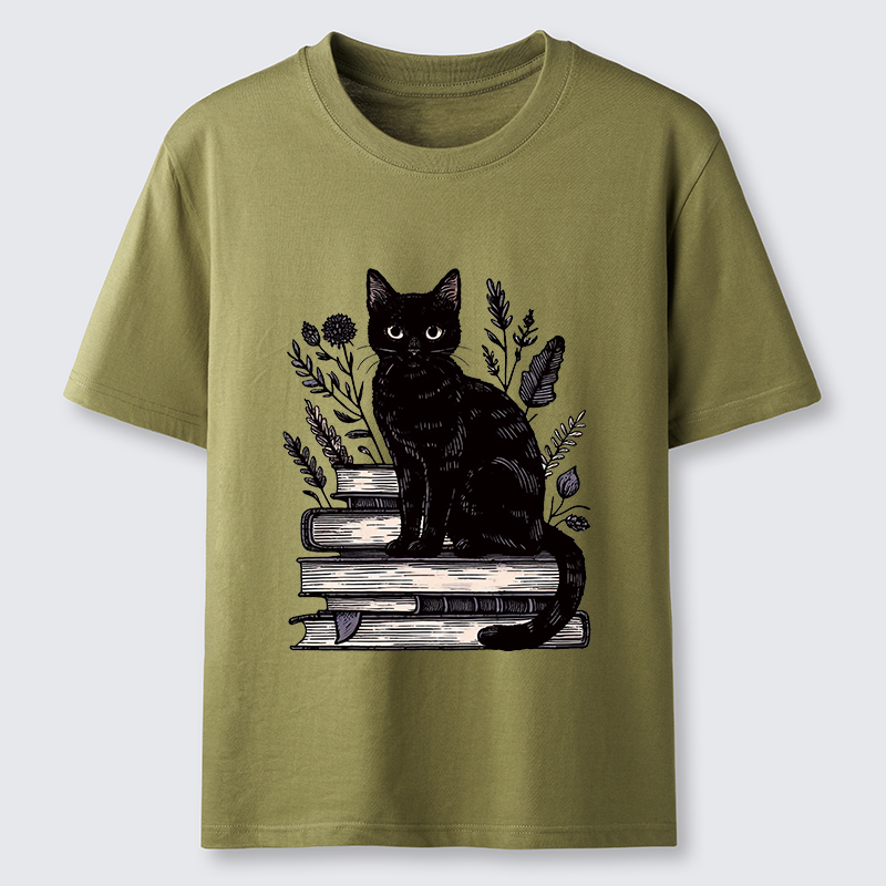 Tokyo-Tiger Books And Cats Classic T-Shirt