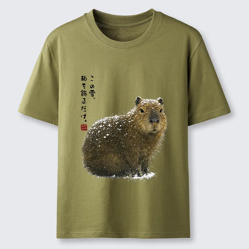 Tokyo-Tiger Snow Adorns Me: Capybara Serenity Classic T-Shirt