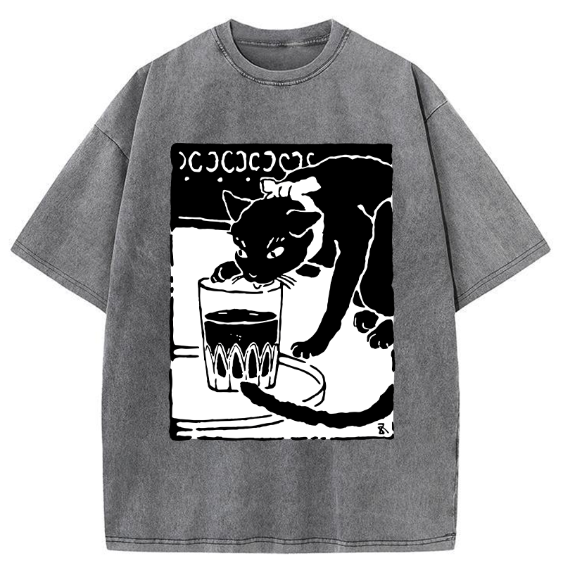 Tokyo-Tiger Black Cat Drinking Water Washed T-Shirt
