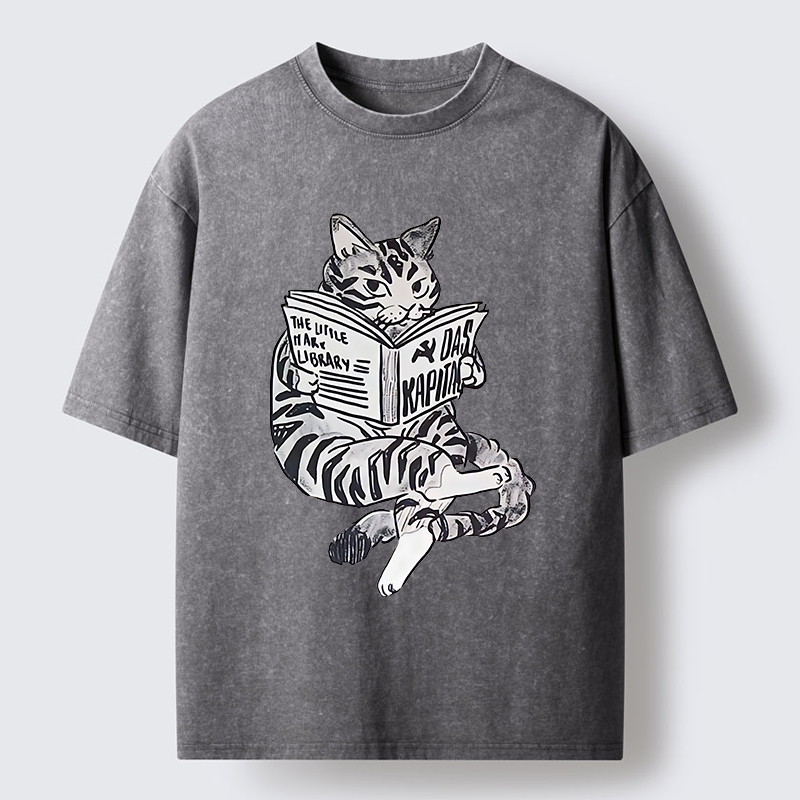 Tokyo-Tiger Cat Reading Books Washed T-Shirt