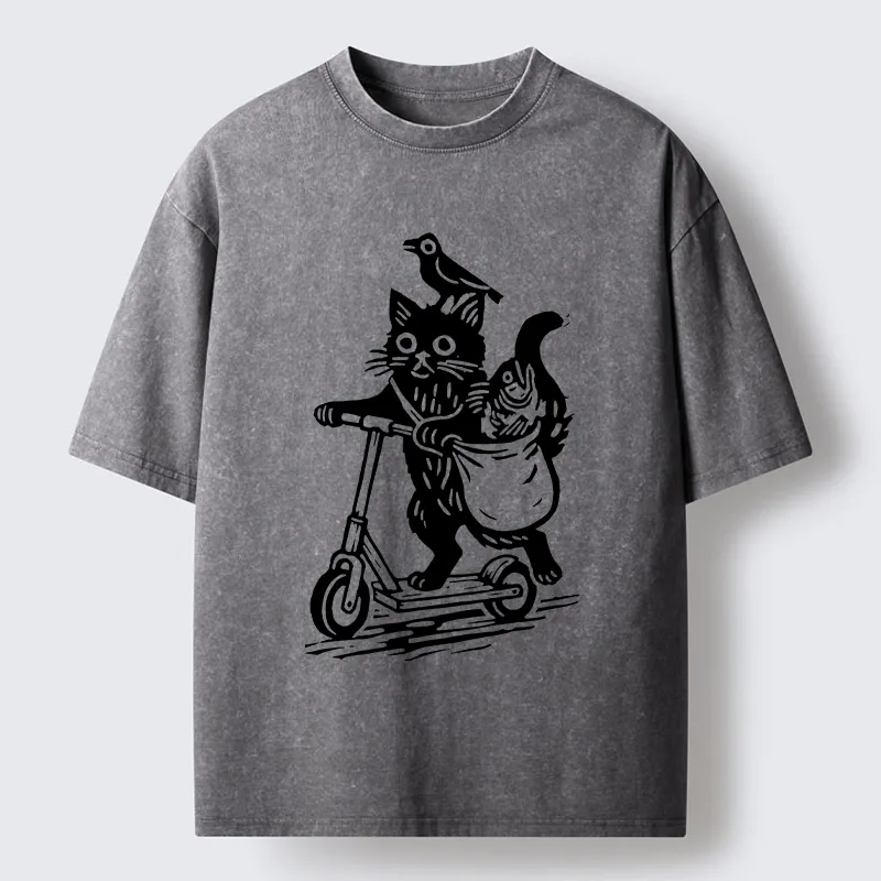 Tokyo-Tiger Cat Skateboarding Washed T-Shirt