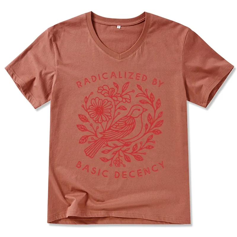 Tokyo-Tiger Pigeon That Was Moved V-Neck Classic T-Shirt