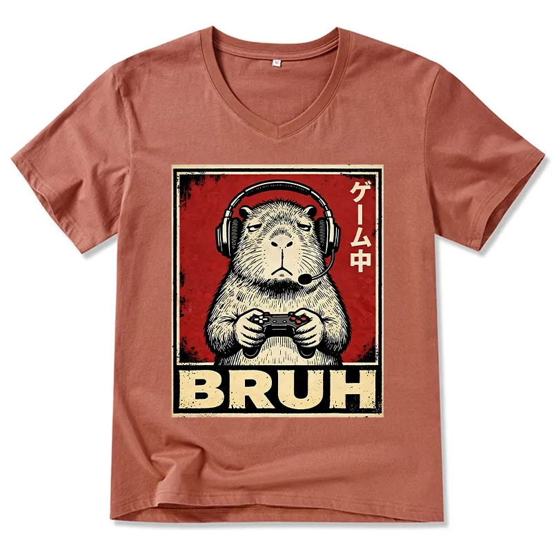 Tokyo-Tiger Funny Capybara Playing Games V-Neck Classic T-Shirt