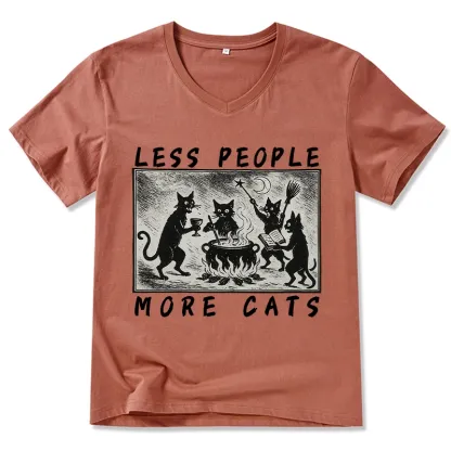 Tokyo-Tiger Cat Sacrifice Ceremony V-Neck Classic T-Shirt