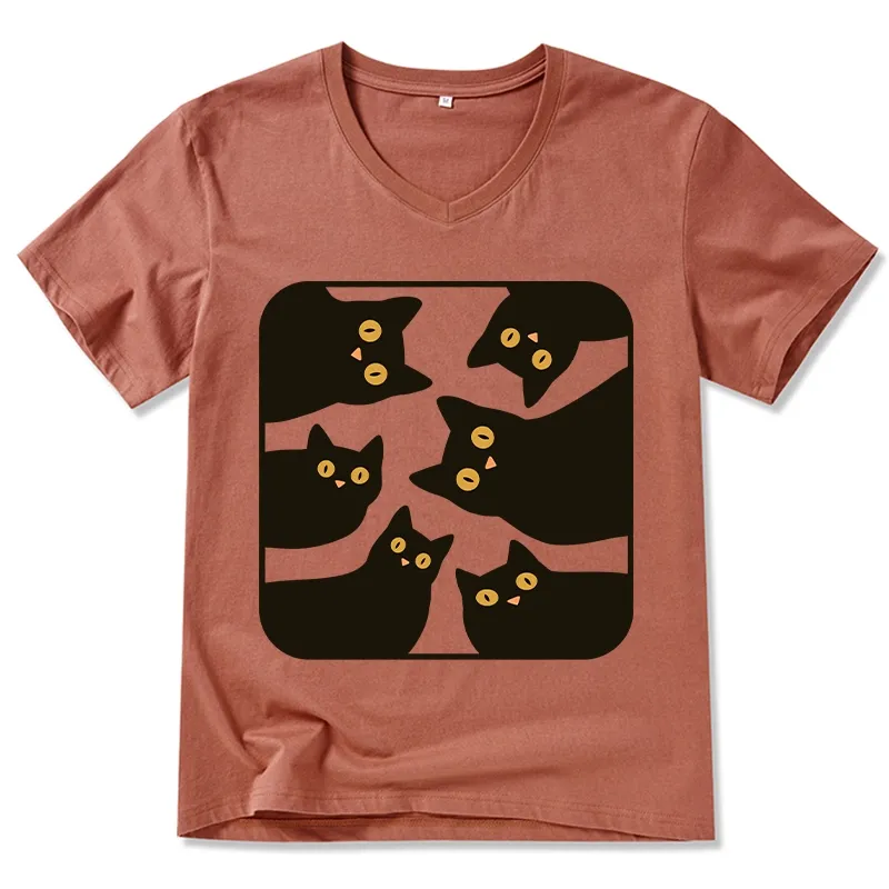 Tokyo-Tiger Cats Are Watching You V-Neck Classic T-Shirt