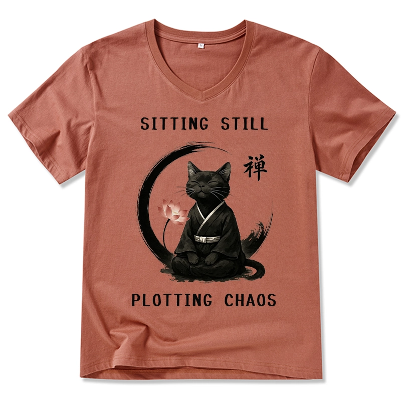 Tokyo-Tiger Sitting still  plotting chaos Calming Zen Cat Funny V-Neck Classic T-Shirt
