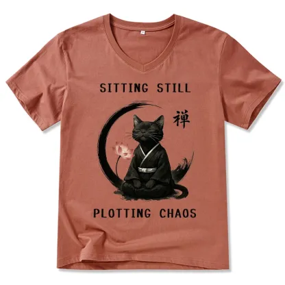 Tokyo-Tiger Sitting still  plotting chaos Calming Zen Cat Funny V-Neck Classic T-Shirt
