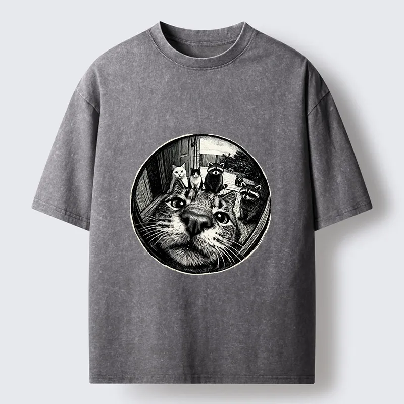 Tokyo-Tiger Cat Takes A Group Photo Washed T-Shirt