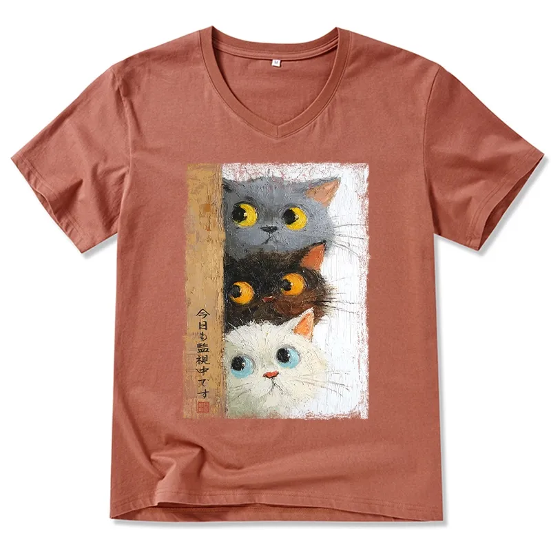 Tokyo-Tiger Three Cute Cats Watch You V-Neck Classic T-Shirt