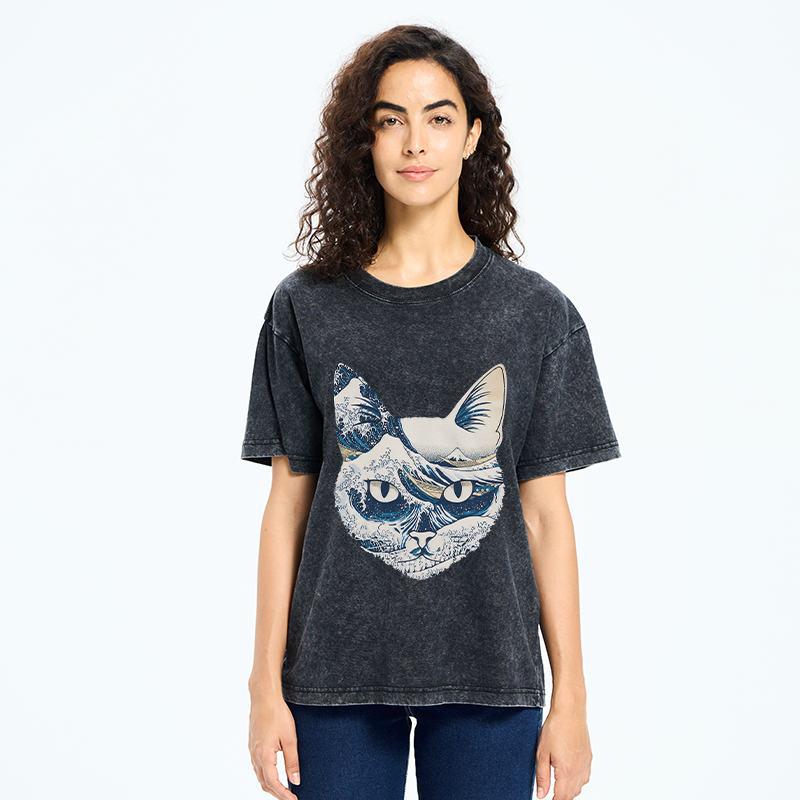 Tokyo-Tiger Ukiyo-e Waves And Cats Washed T-Shirt