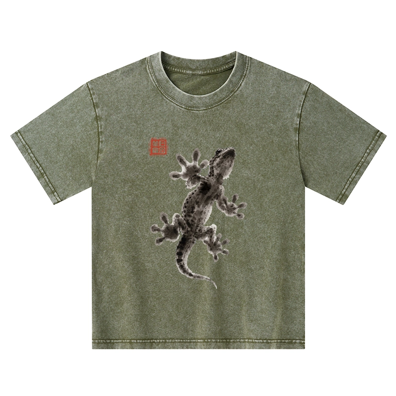 Tokyo-Tiger Minimal Asian Ink Brush Gecko Vibe Kids Washed T-Shirt