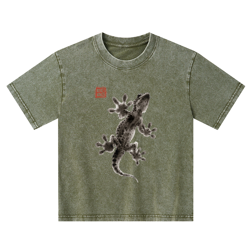 Tokyo-Tiger Minimal Asian Ink Brush Gecko Vibe Kids Washed T-Shirt