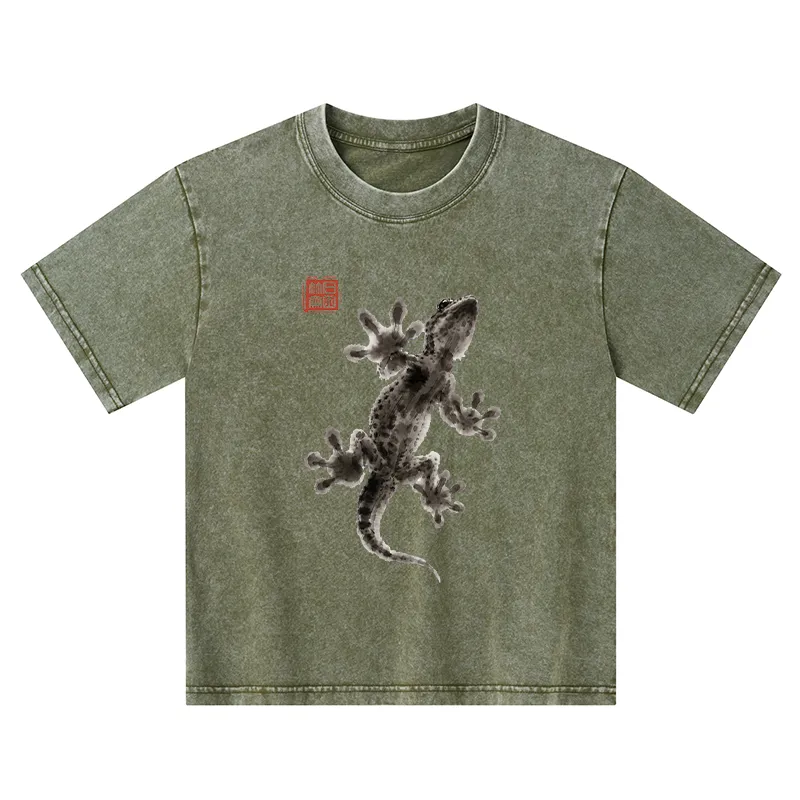 Tokyo-Tiger Minimal Asian Ink Brush Gecko Vibe Kids Washed T-Shirt