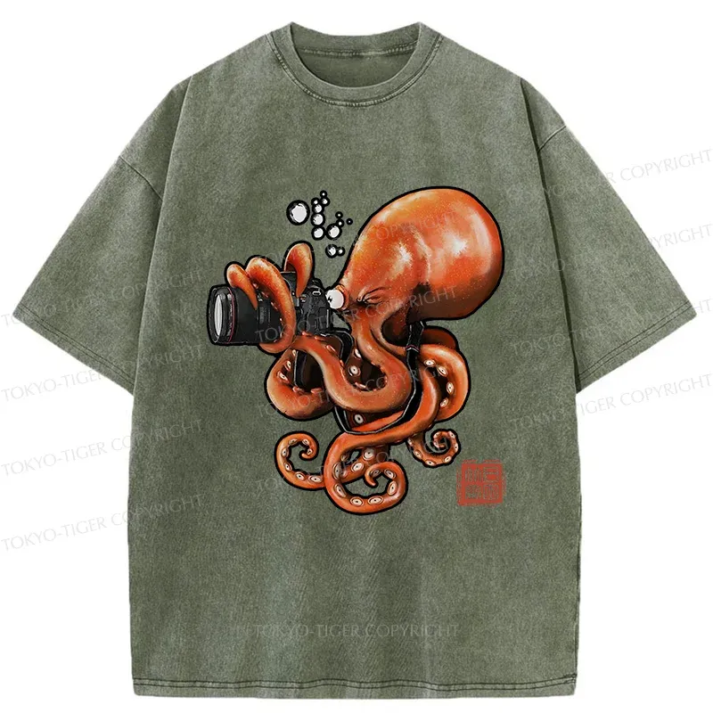 Tokyo-Tiger Photographer Octopus Washed T-Shirt
