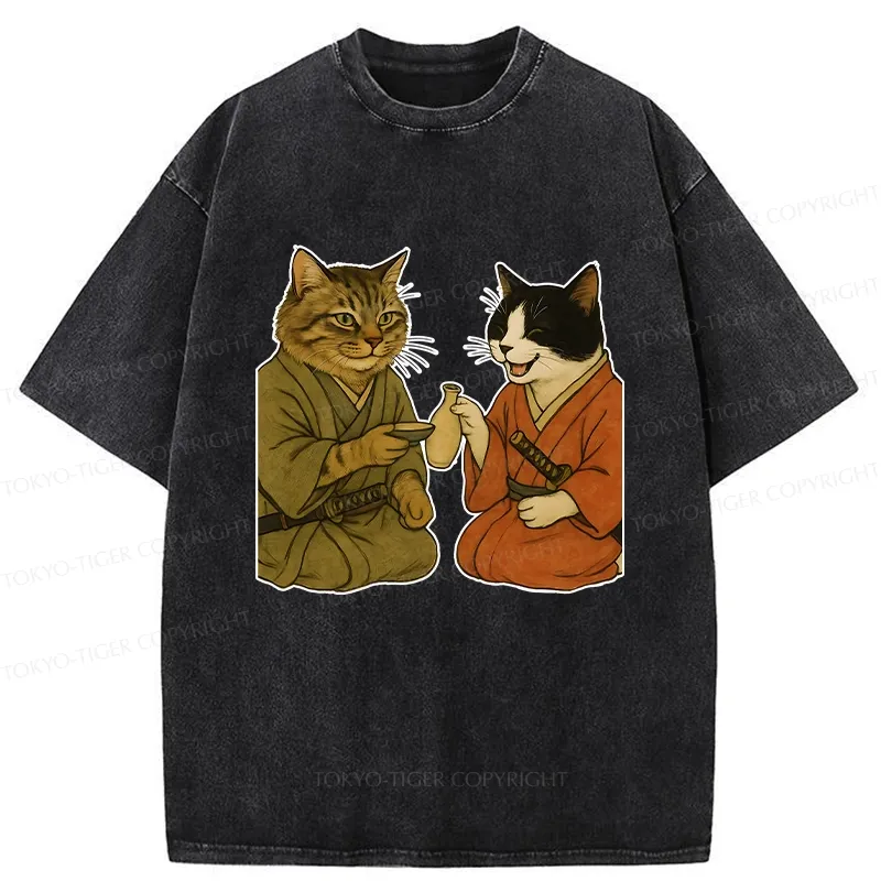 Tokyo-Tiger Cat Tasting Sake Washed T-Shirt