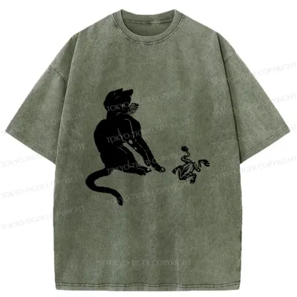 Tokyo-Tiger Cat Plays With Frog Washed T-Shirt