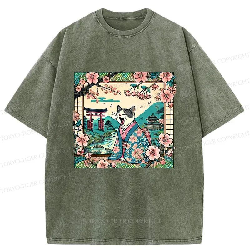 Tokyo-Tiger Yawning Cat Washed T-Shirt