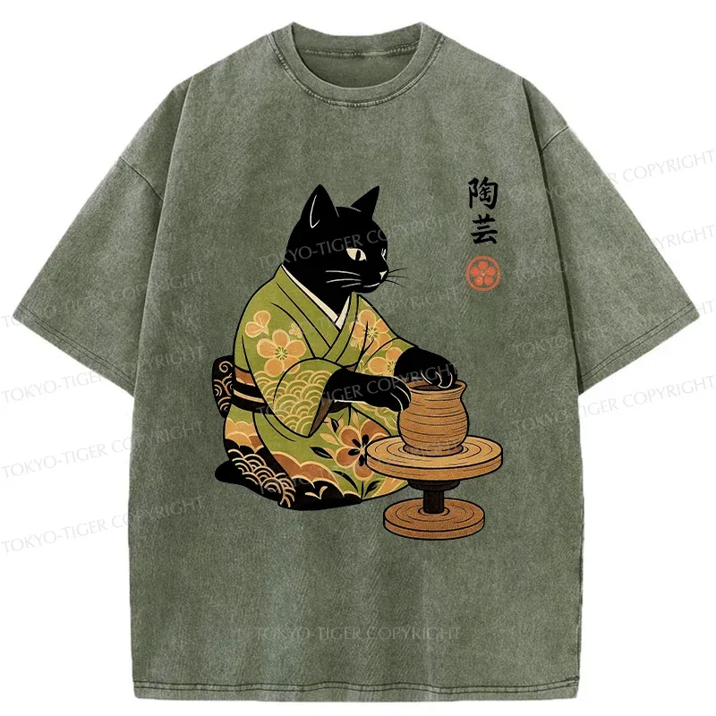 Tokyo-Tiger Cat Making Pottery Washed T-Shirt