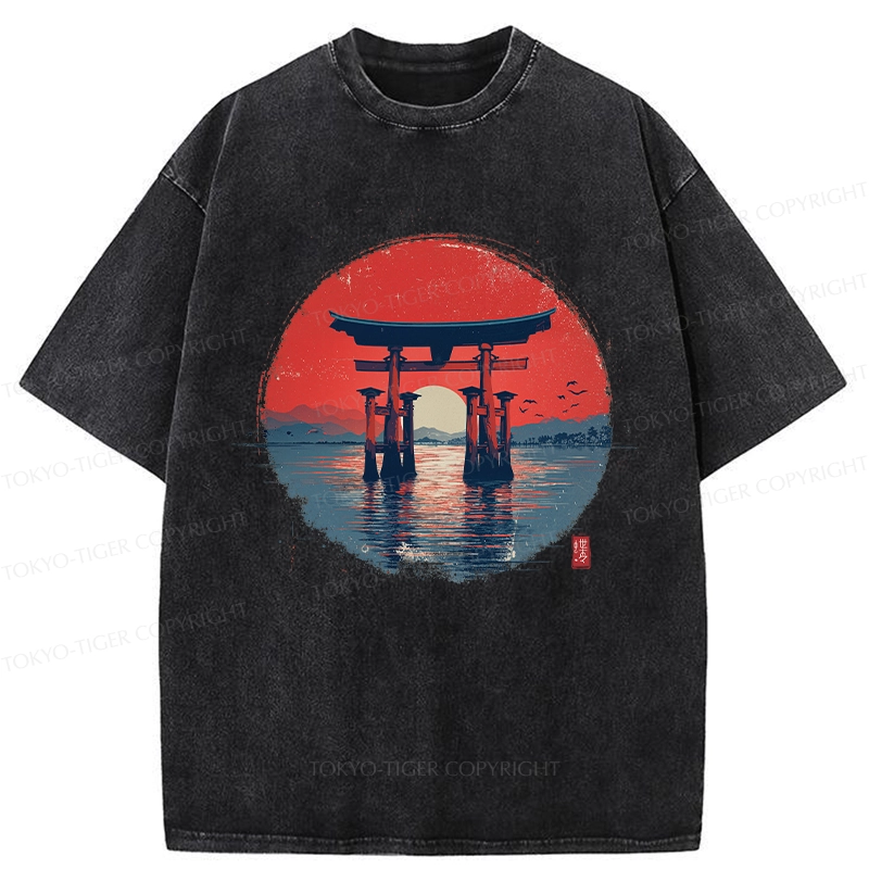Tokyo-Tiger Retro Japanese Torii Gate Washed T-Shirt