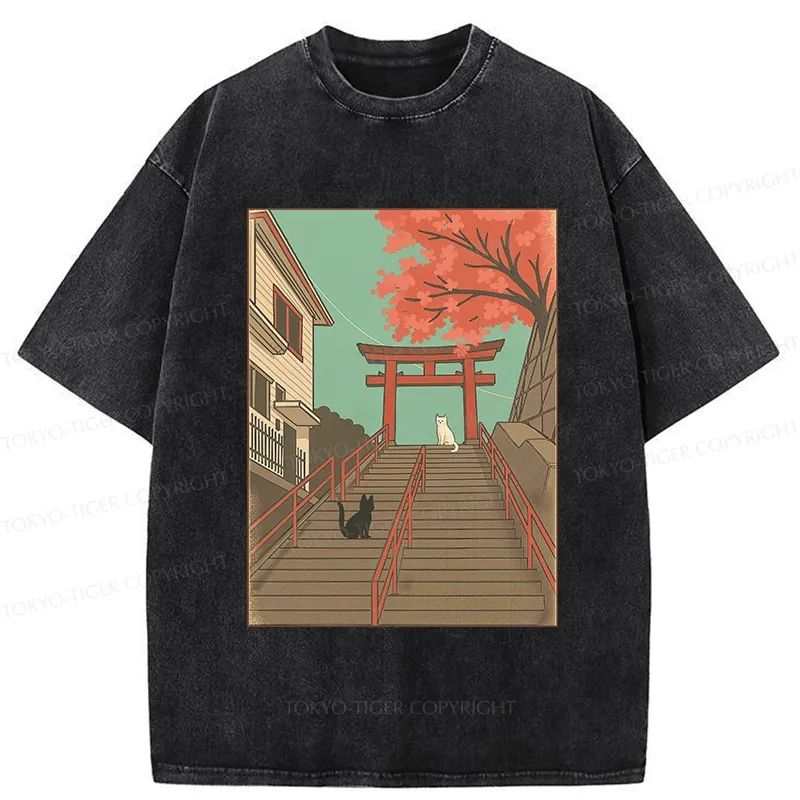 Tokyo-Tiger Encountering At The Torii Gate Washed T-Shirt