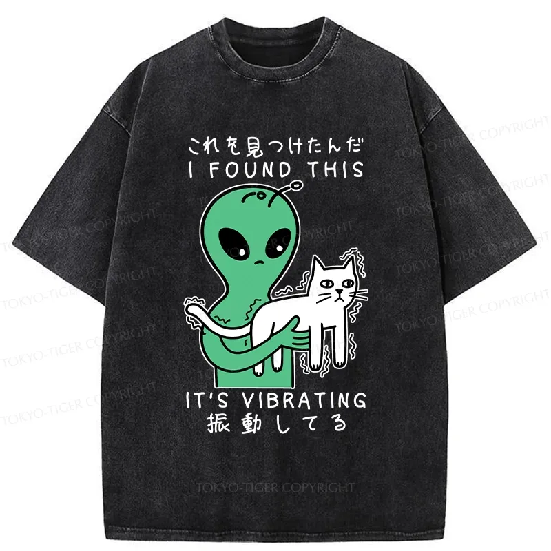 Tokyo-Tiger Alien Holding A Vibrating Cat Funny Washed T-Shirt