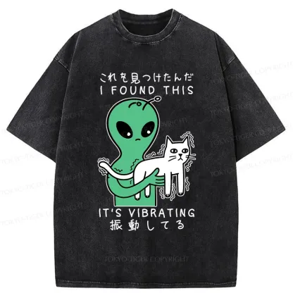 Tokyo-Tiger Alien Holding A Vibrating Cat Funny Washed T-Shirt