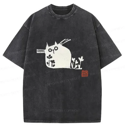 Tokyo-Tiger Cat On The Grass Washed T-Shirt
