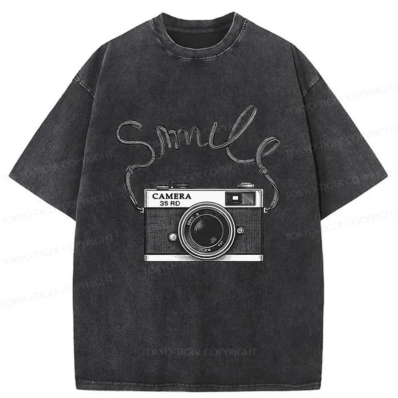 Tokyo-Tiger Smile Camera Washed T-Shirt
