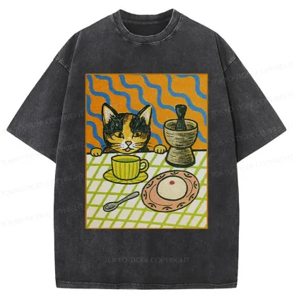 Tokyo-Tiger Cat Waiting For Afternoon Tea Washed T-Shirt