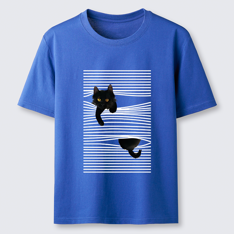 Tokyo-Tiger Cat Scratching Curtain Classic T-Shirt