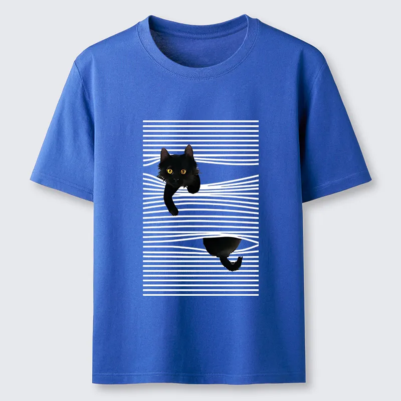 Tokyo-Tiger Cat Scratching Curtain Classic T-Shirt