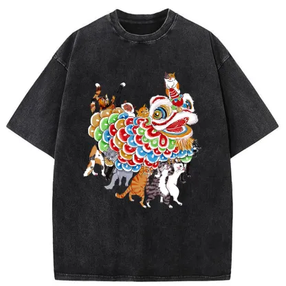 Tokyo-Tiger Cats Perform A Lion Dance To Celebrate The New Year Washed T-Shirt