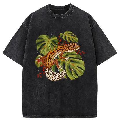 Tokyo-Tiger Geckos And Monstera Plants Washed T-Shirt