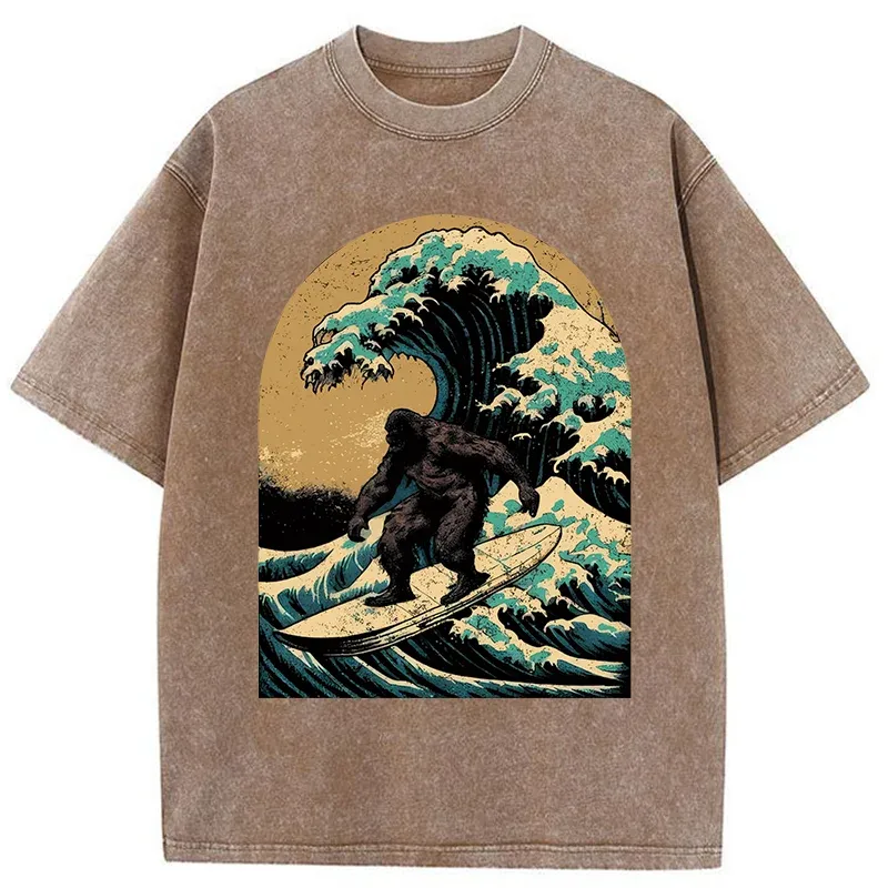 Tokyo-Tiger Bigfoot Surfing Washed T-Shirt