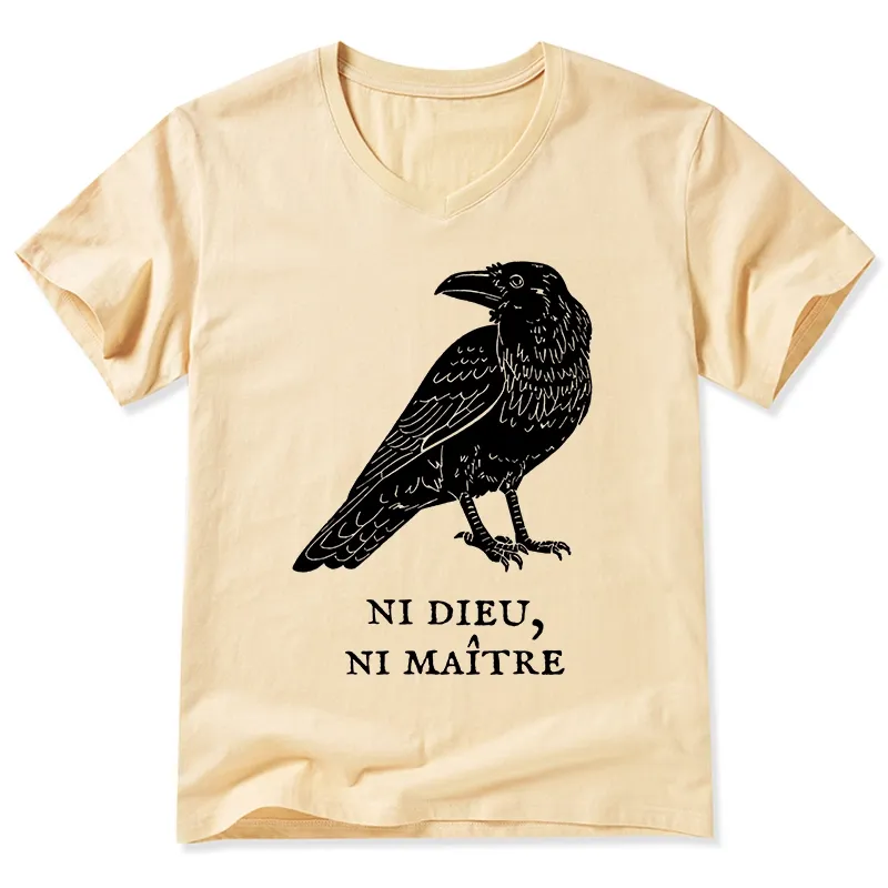 Tokyo-Tiger Crow Have A Strong Sense Of Self V-Neck Classic T-Shirt